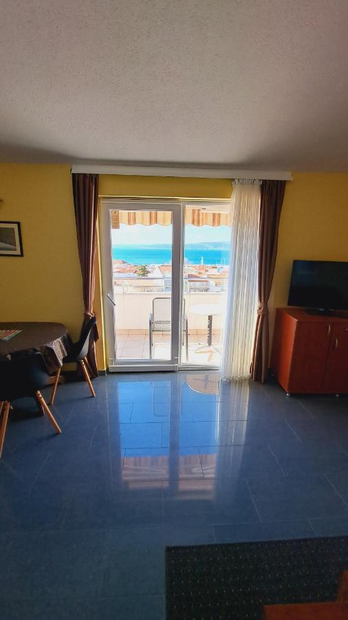 Apartments Vila Adrijana & Fitness Studio Wolf Baška Voda Extérieur photo