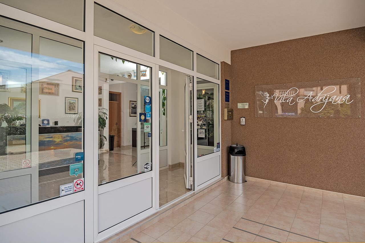 Apartments Vila Adrijana & Fitness Studio Wolf Baška Voda Extérieur photo